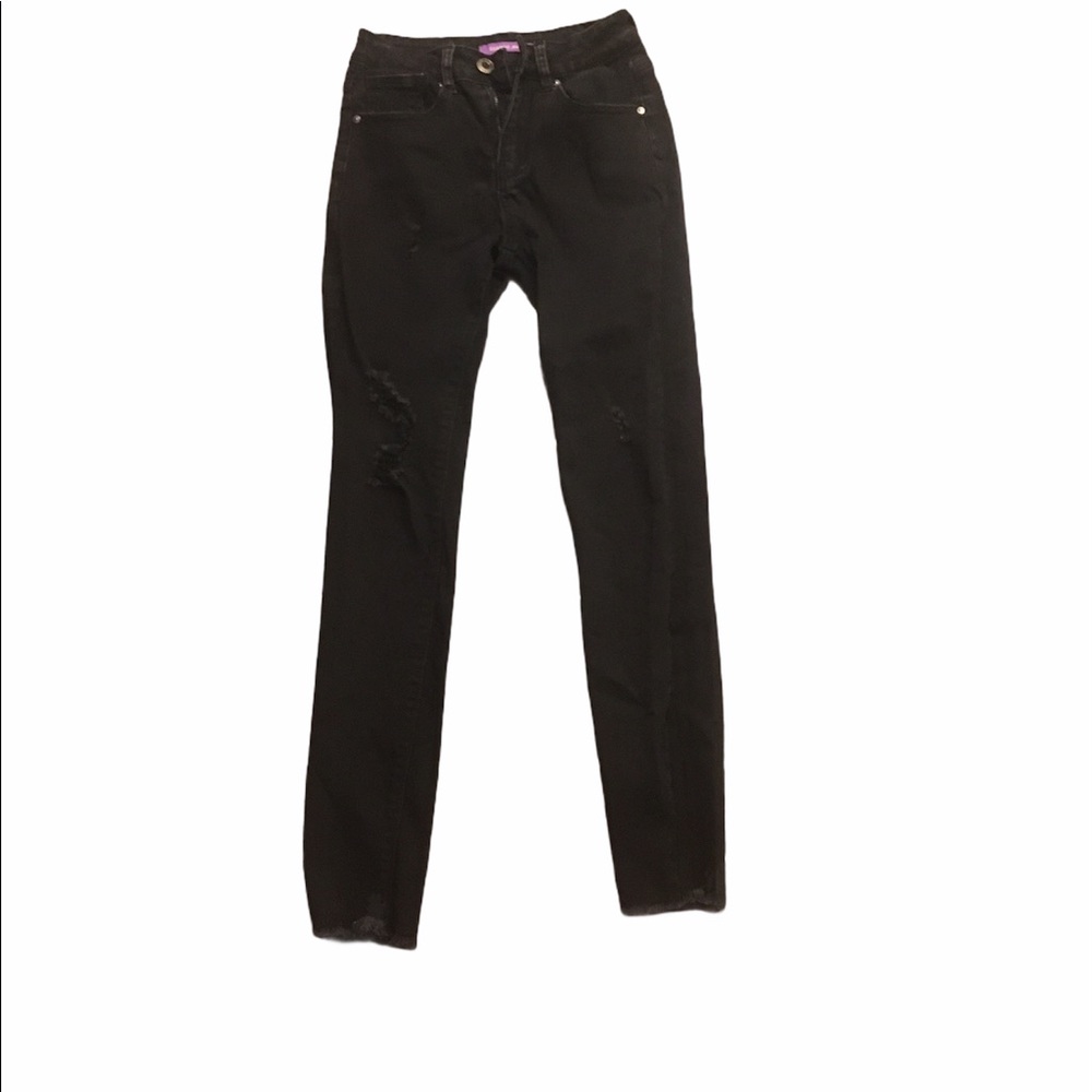 Bamboo skinny black jeans with small style tears.